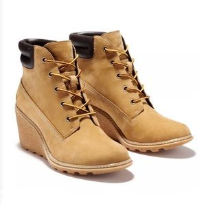 Timberland Amston 6-Inch Wedge Boots Lace-Up Tan